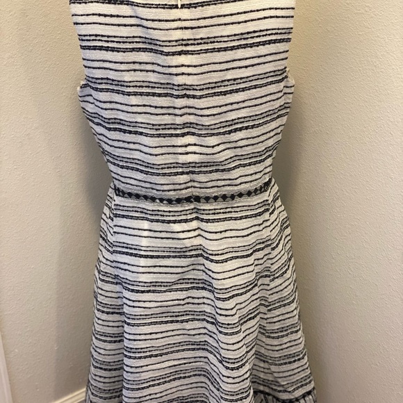 Taylor Textured-Stripe Fit Flare Dress Black Ivory White Sleeveless 16 NEW $128 - Picture 5 of 8